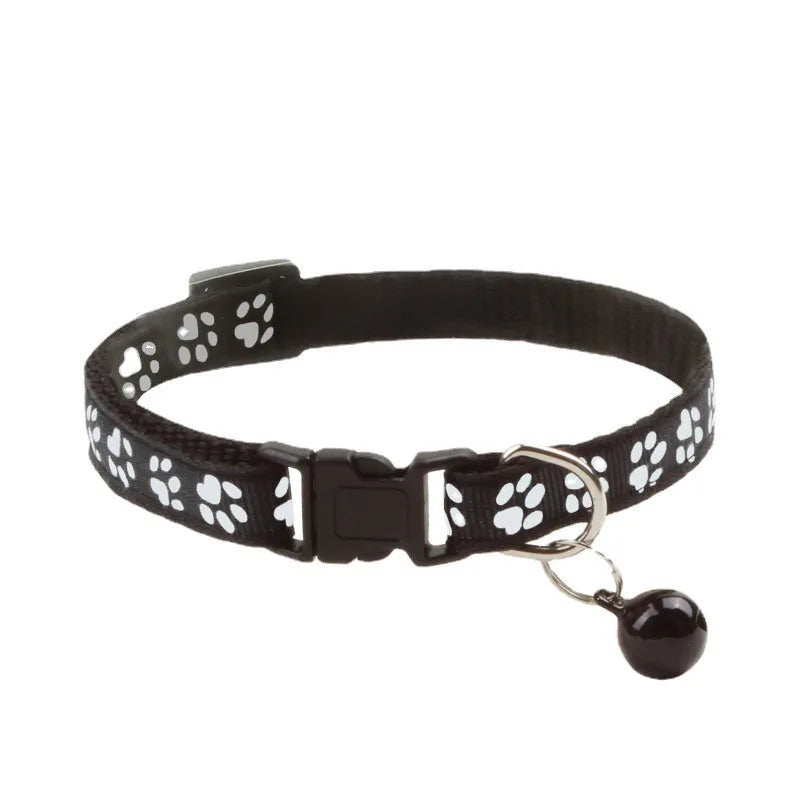 Collar para mascotas con cascabel, diseño de huella de dibujos animados, accesorios coloridos para perros, cachorros y gatos, collar ajustable con cascabel de seguridad para mascotas