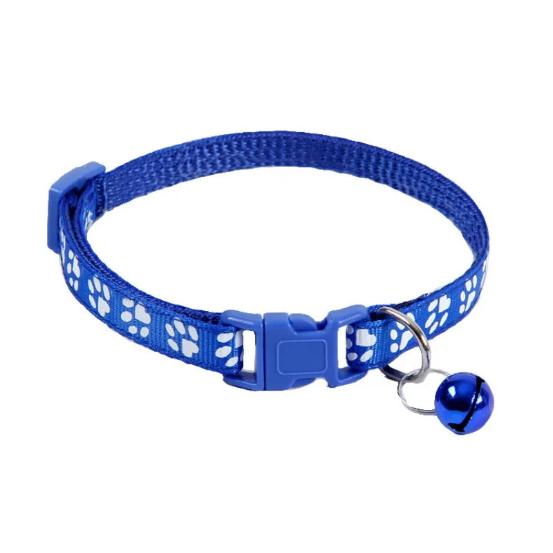 Collar para mascotas con cascabel, diseño de huella de dibujos animados, accesorios coloridos para perros, cachorros y gatos, collar ajustable con cascabel de seguridad para mascotas